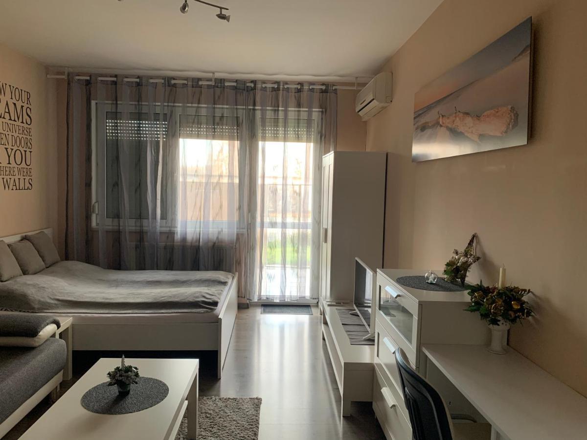 Liget Apartment, Terrace, Free Parking, Ac Budapest Esterno foto
