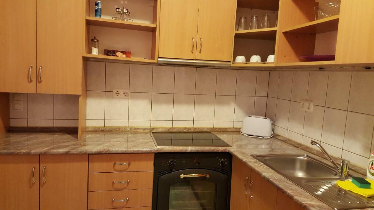 Liget Apartment, Terrace, Free Parking, Ac Budapest Esterno foto